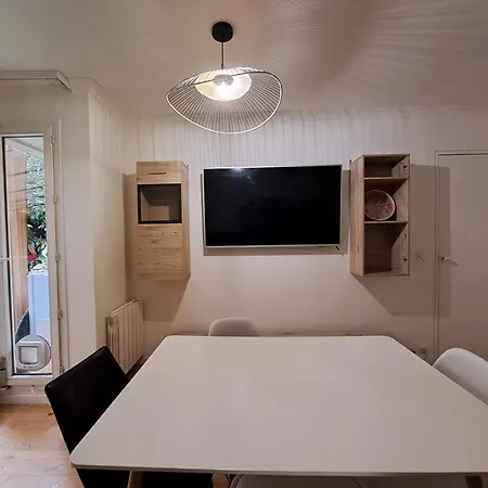 Apartment Avec Jardin *